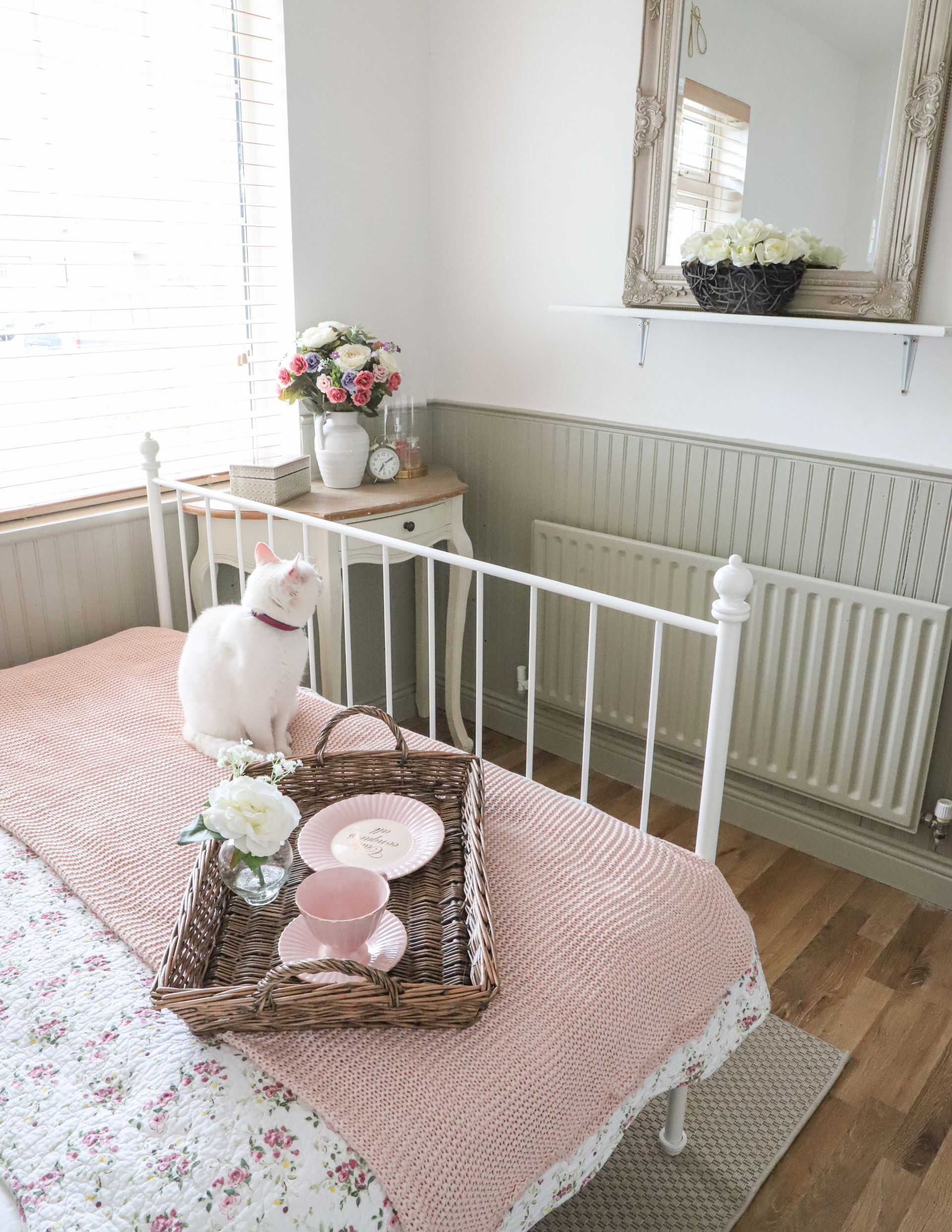 Small Bedroom Makeover, Ikea Leirvik - Dainty Dress Diaries