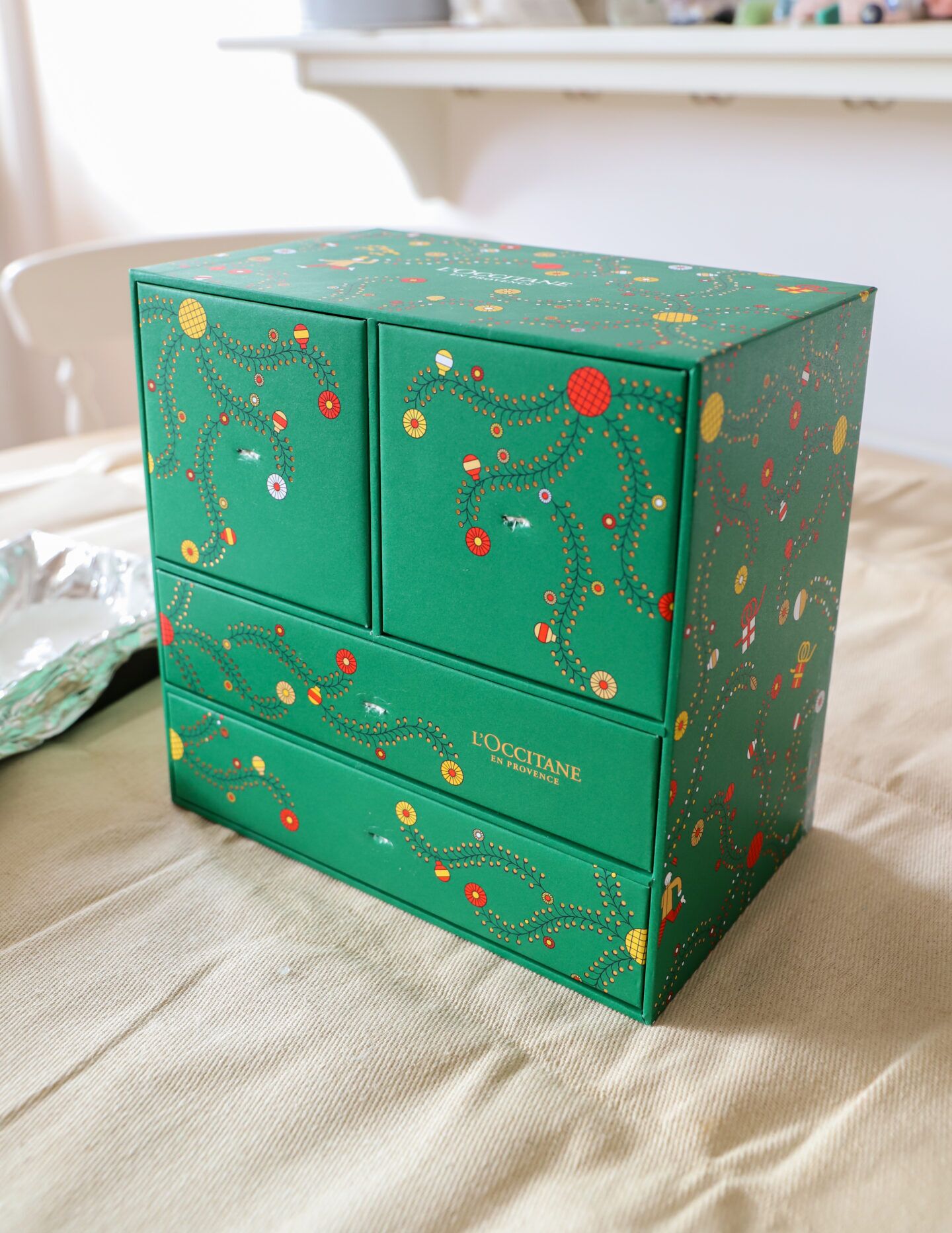 Creative ideas to upcycle your old gift boxes - Dainty Dress Diaries